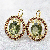 Gold earrings with moldavites and garnets 8 x 6mm standard cut Au 585/1000 (5.63g)