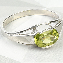 Ring with olivine Ag 925/1000