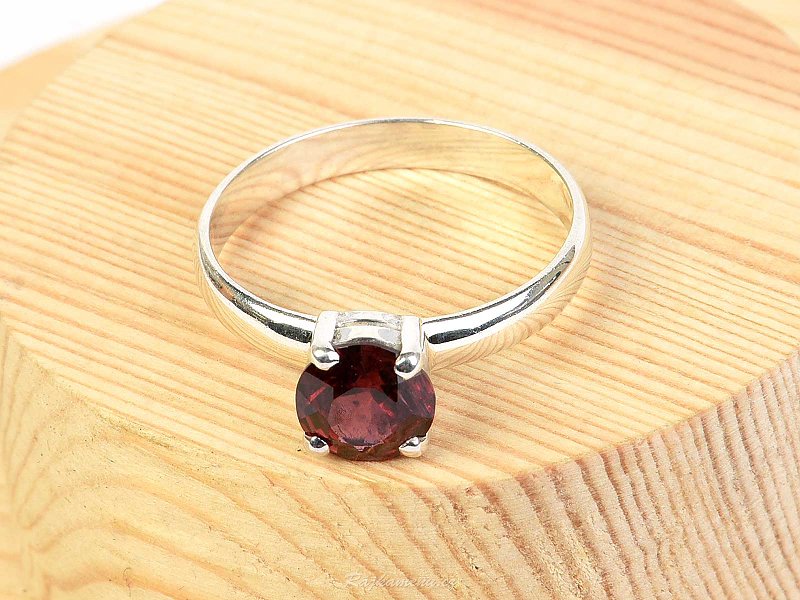 Ring with garnet silver Ag 925/1000