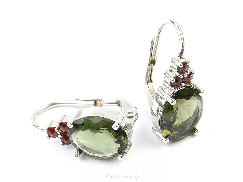 Moldavite and garnets oval earrings Ag 925/1000