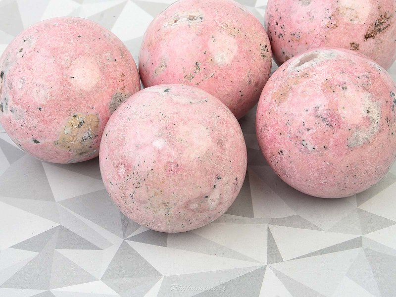 Rhodonite balls 45 - 50mm
