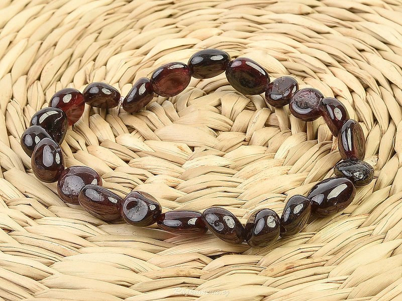 Garnet bracelet smooth stones