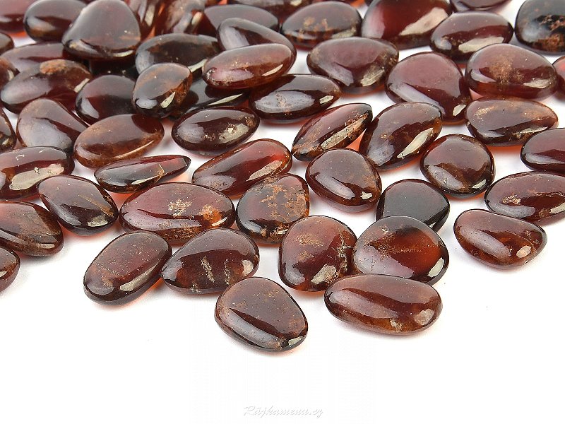 Smooth stone garnet hessonite about 2cm