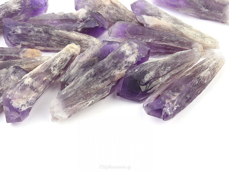 Natural amethyst crystal from Brazil (approx. 7cm)
