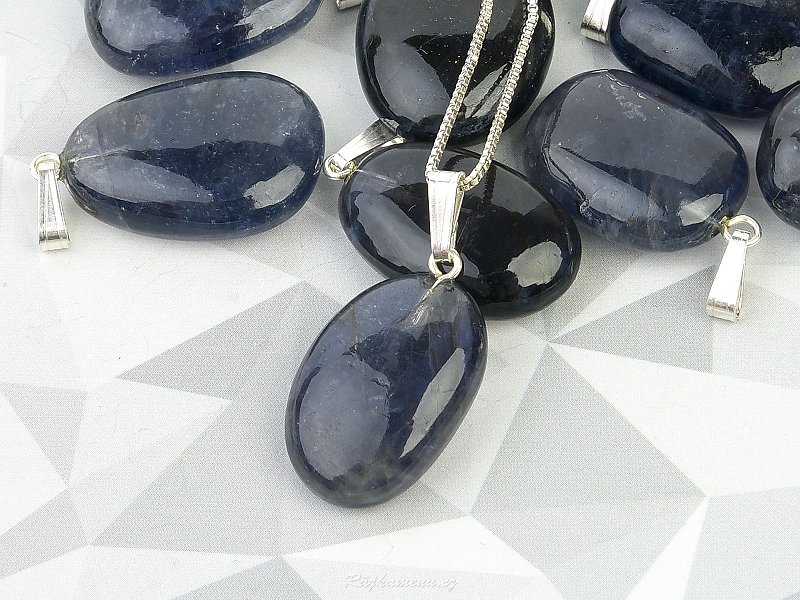 Pendant made of iolite handle Ag 925/1000