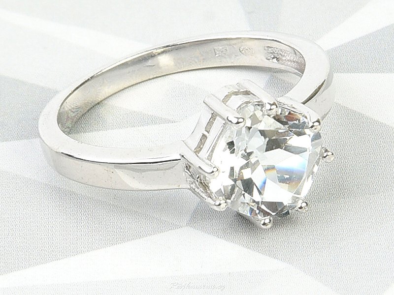 Broušený prsten s bílým topazem Ag 925/1000+Rh
