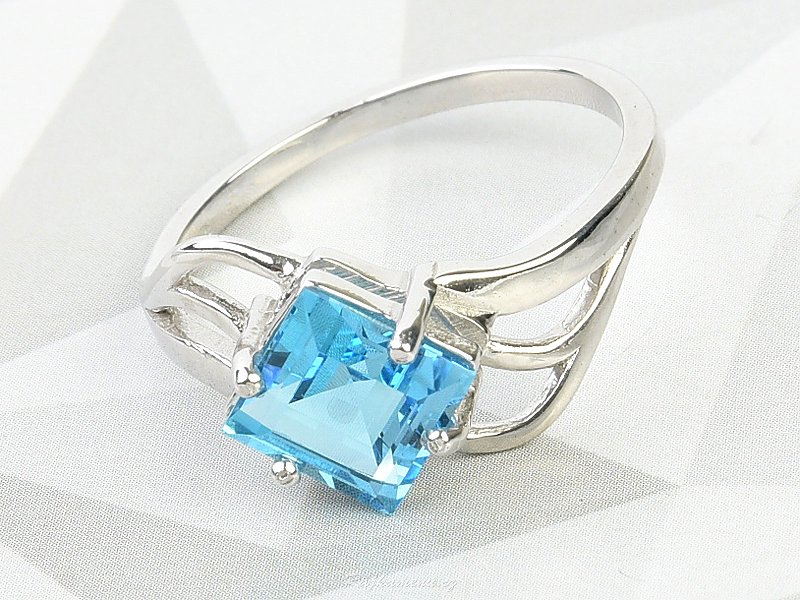 Ring with blue topaz Ag 925/1000 + Rh