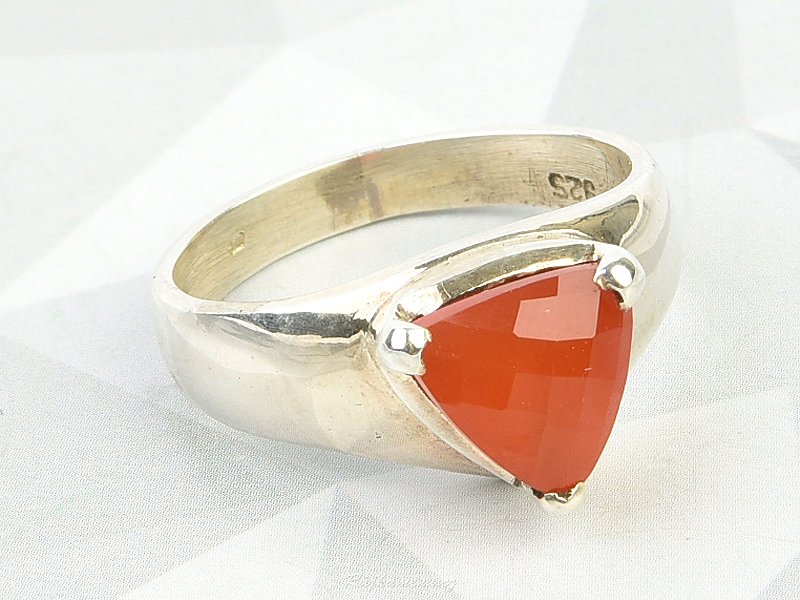 Prsten s broušeným karneolem vel.57 Ag 925/1000 (6,0g)
