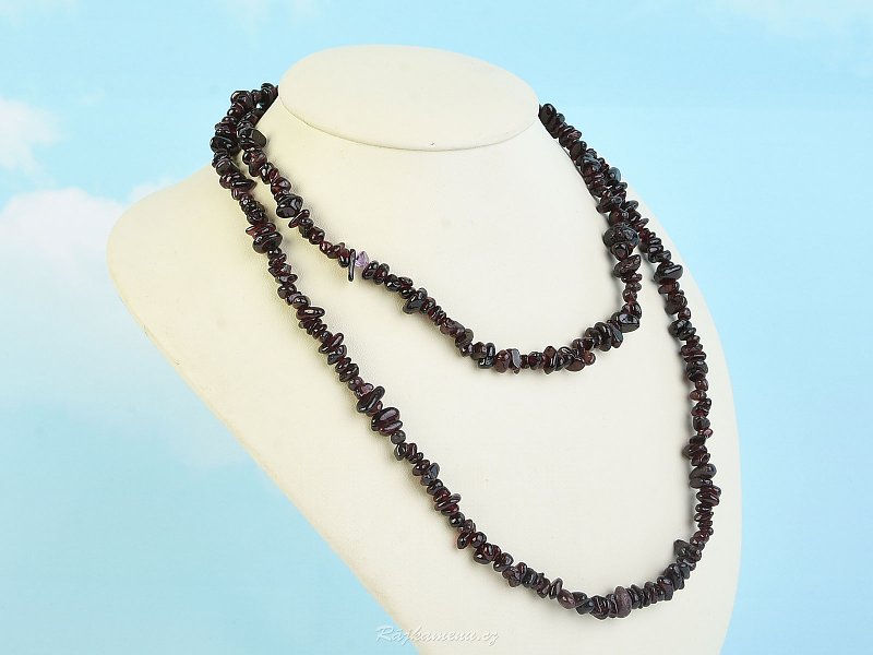 Garnet necklace 90 cm