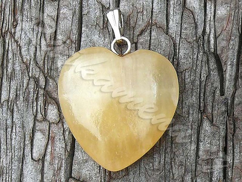 Heart-shaped pendant yellow calcite
