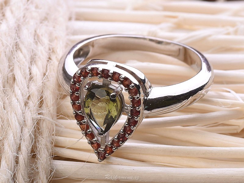 Ring with moldavite and garnets 14 x 10 mm drop Ag 925/1000