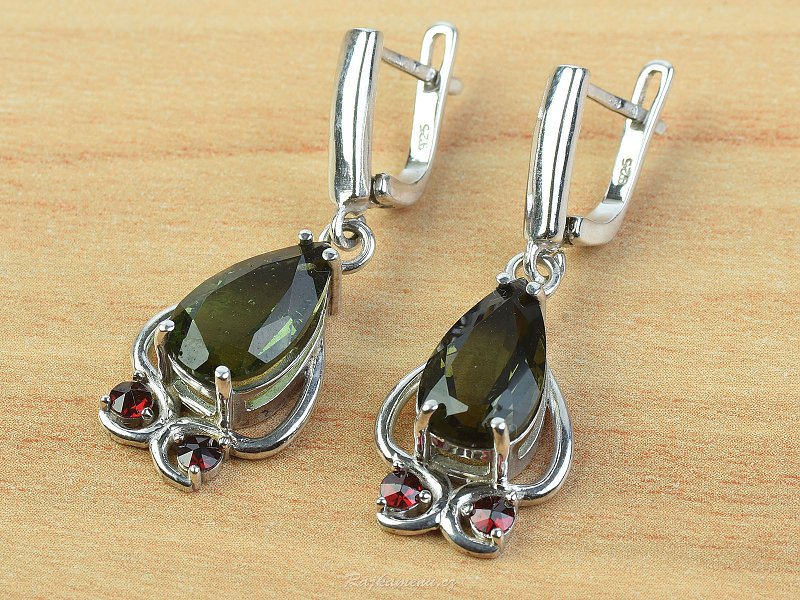 Luxurious earrings with garnets and moldavite drop 925/1000 Ag + Rh