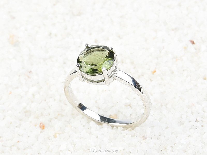 Ring with moldavite round 8 mm standard cut 925/1000 Ag