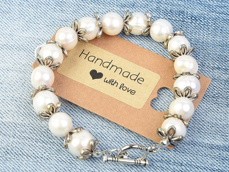 Large white pearls bracelet with beads 19cm