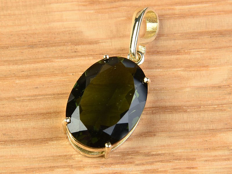 Vlatvínem oval pendant with standard cut 3.96 g Au 585/1000 14K