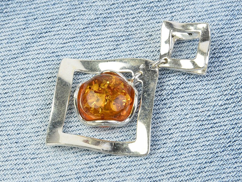Pendant with amber Ag 925/1000