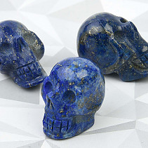 Lebka z kamene lapis lazuli