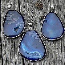 Dyed blue agate pendant