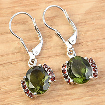 Earrings oval with moldavite and garnets Ag 925/1000