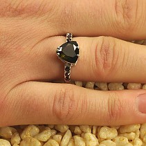 Prsten vltavín s granáty Ag 925/1000 + Rh